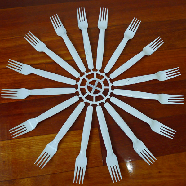 plastic fork spoon and knife 17
